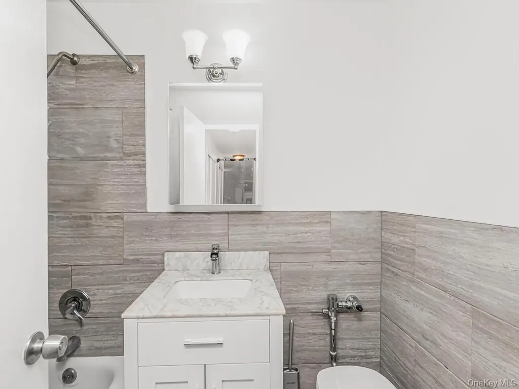 2750 Johnson Avenue Bronx NY 10463