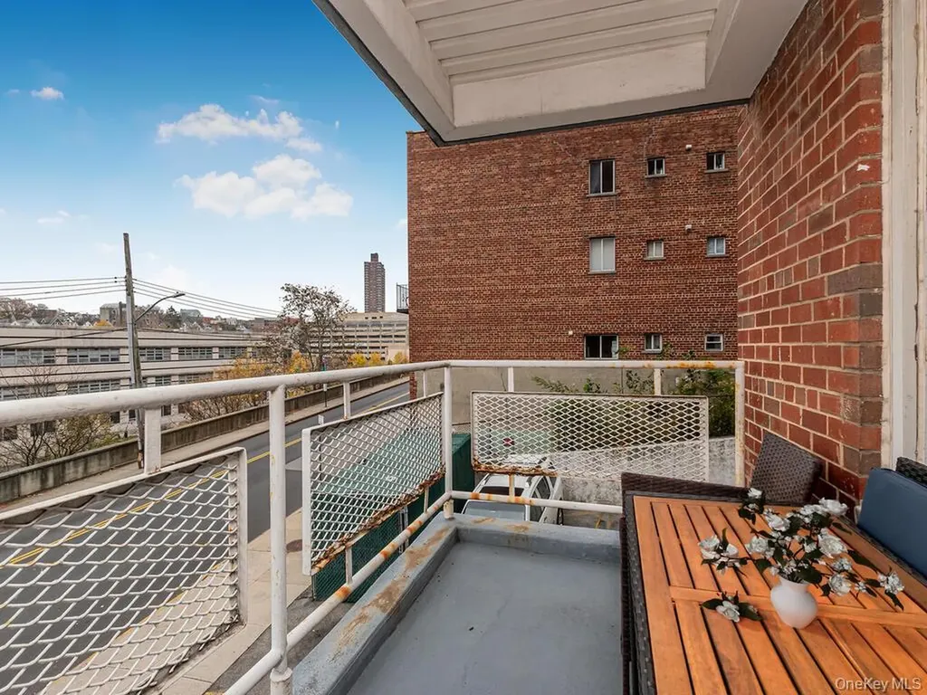 2750 Johnson Avenue Bronx NY 10463