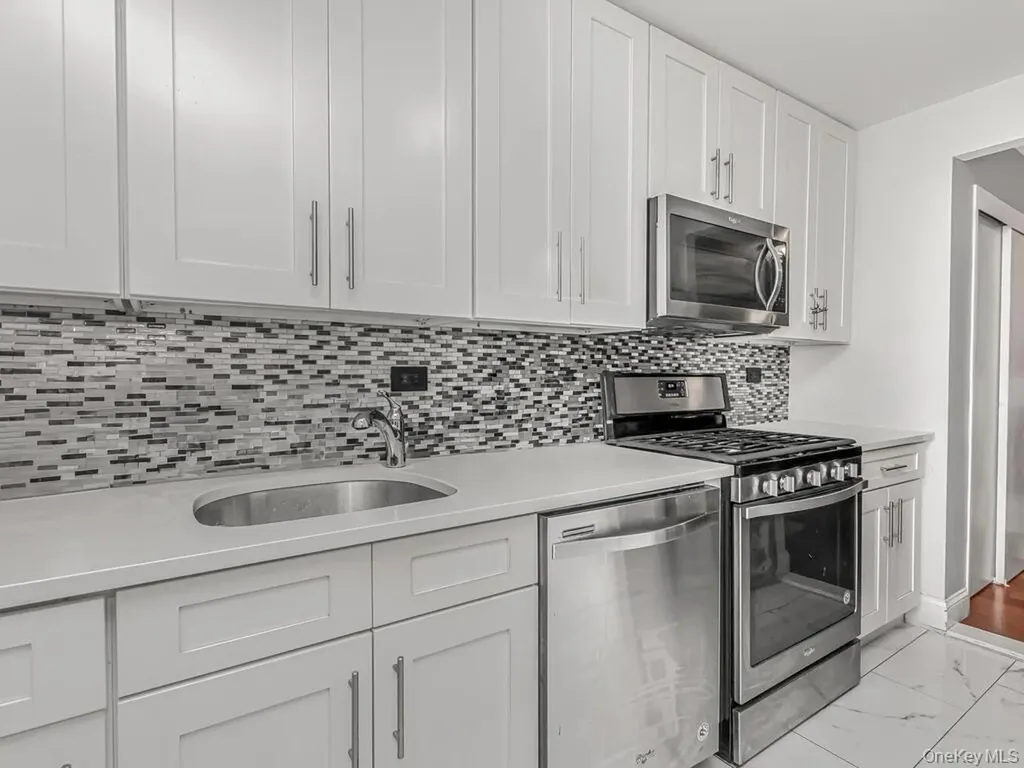 2750 Johnson Avenue Bronx NY 10463