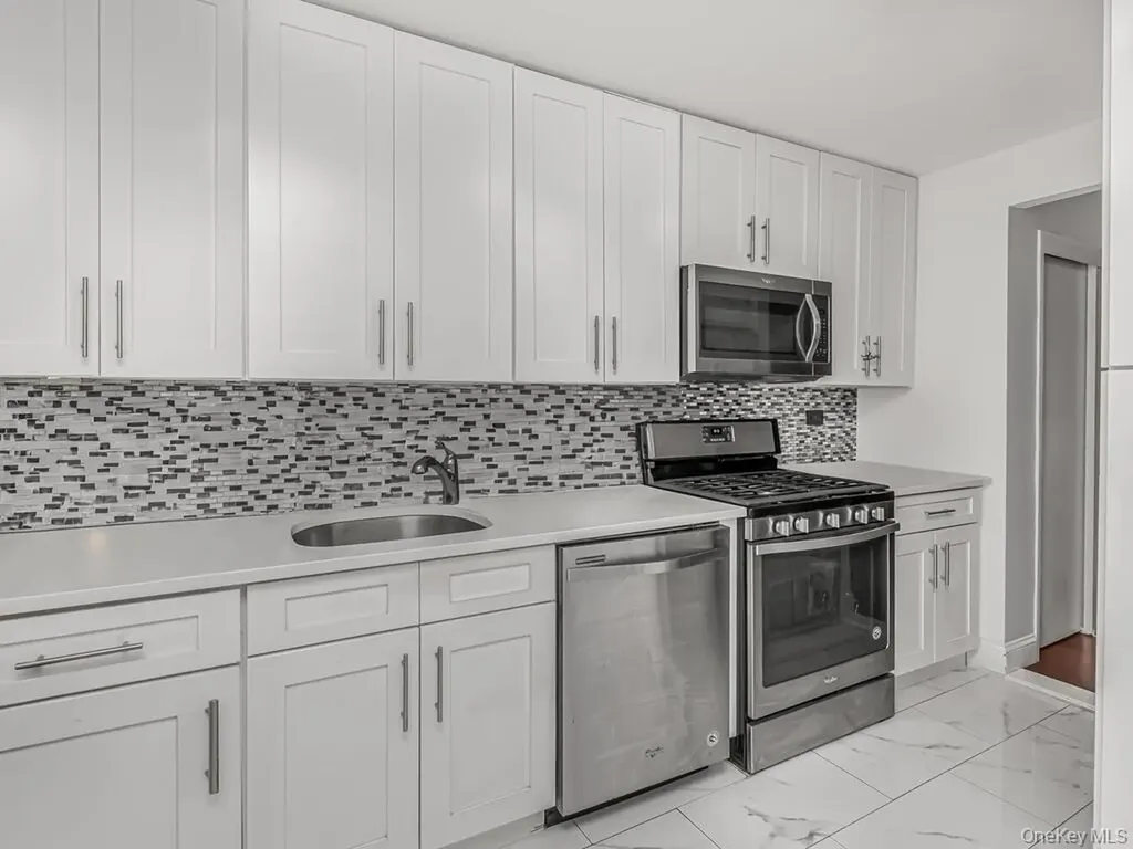 2750 Johnson Avenue Bronx NY 10463
