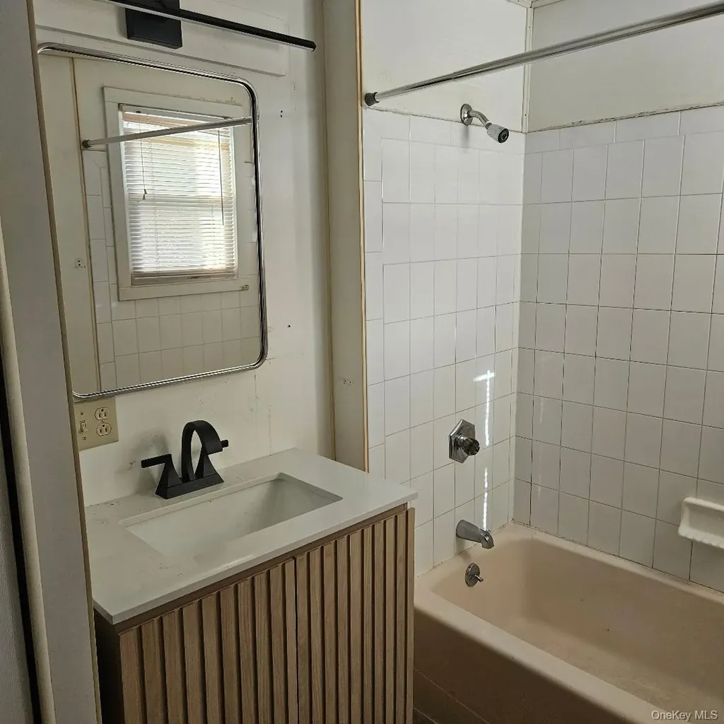 29 Delano Street Poughkeepsie NY 12601