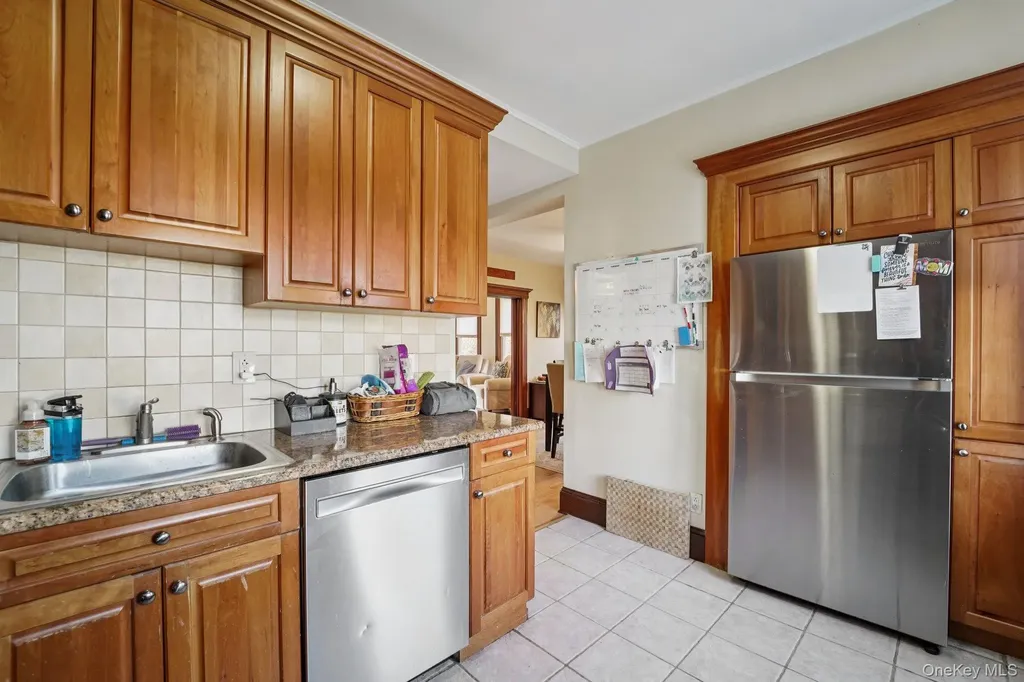 76 E Maple Avenue Suffern NY 10901
