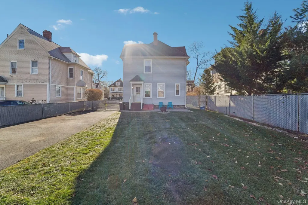 76 E Maple Avenue Suffern NY 10901