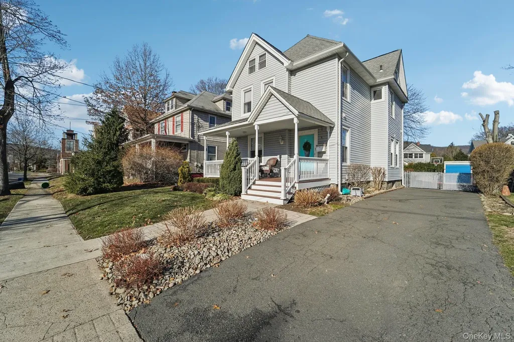 76 E Maple Avenue Suffern NY 10901
