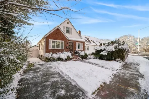 8412 Cross Island Parkway Bellerose NY 11426