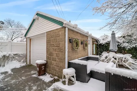 8412 Cross Island Parkway Bellerose NY 11426