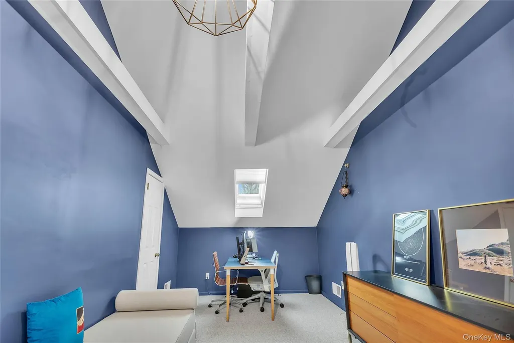 302 Park Ridge Lane White Plains NY 10603