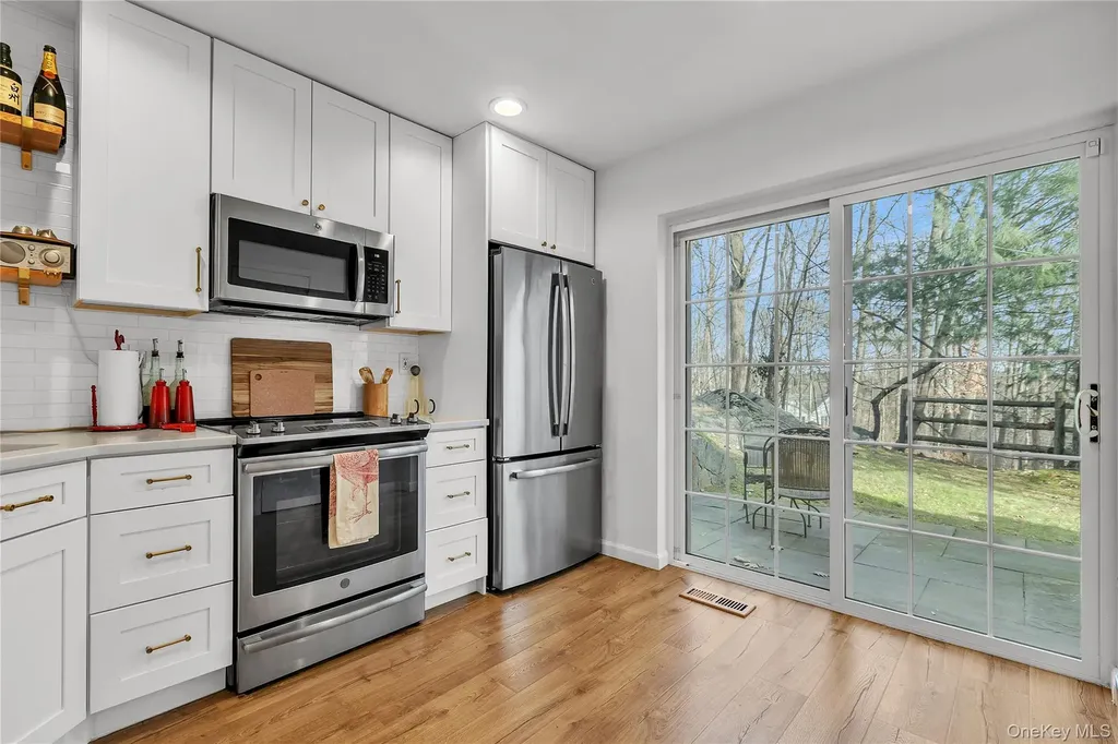 302 Park Ridge Lane White Plains NY 10603
