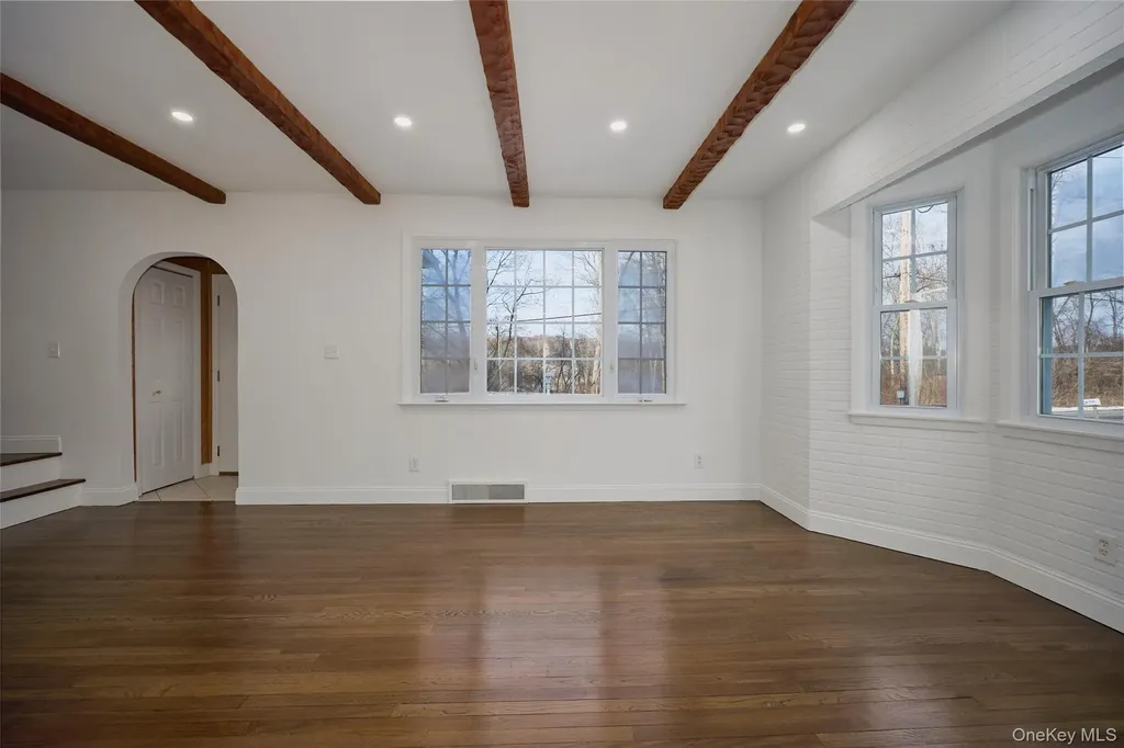 354 Van Wagner Road Poughkeepsie NY 12603
