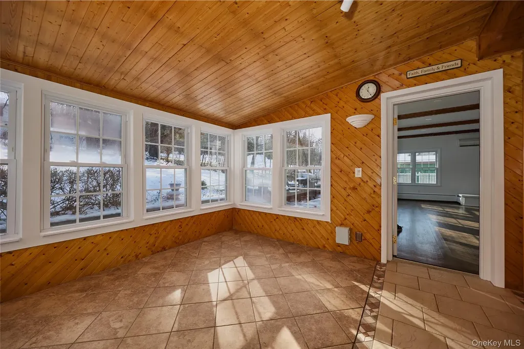 354 Van Wagner Road Poughkeepsie NY 12603