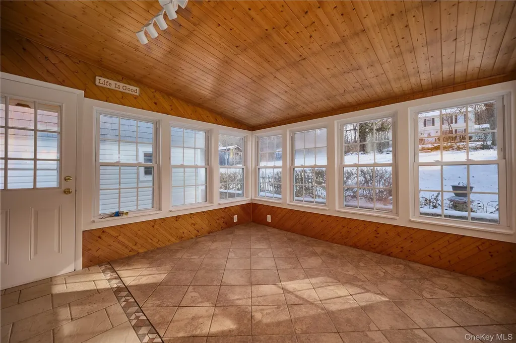 354 Van Wagner Road Poughkeepsie NY 12603