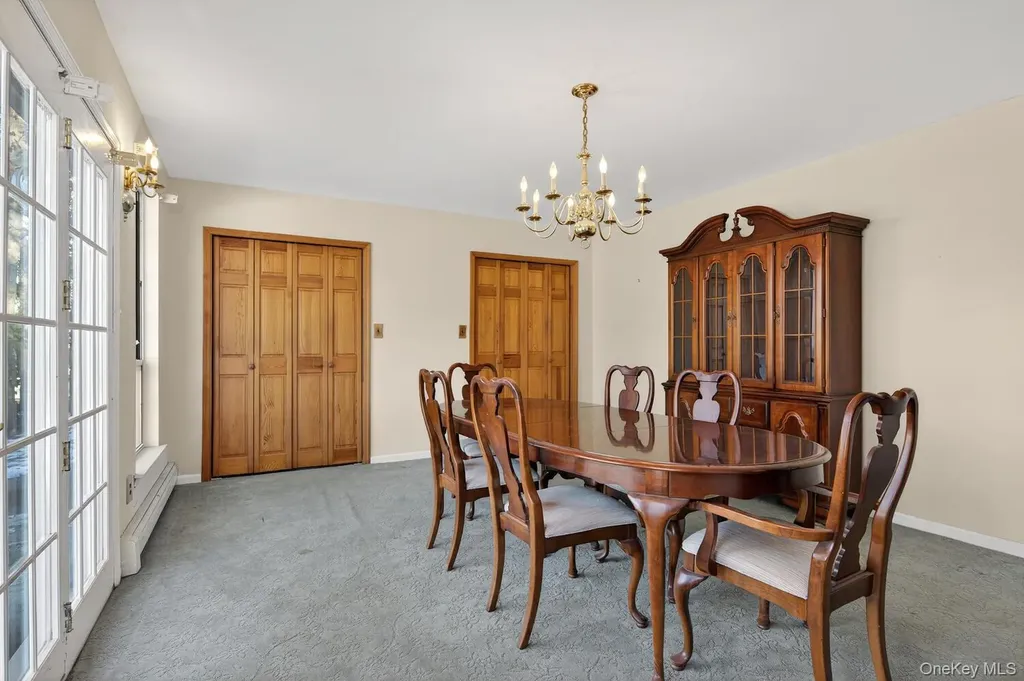 2 Kirkup Street Bay Shore NY 11706