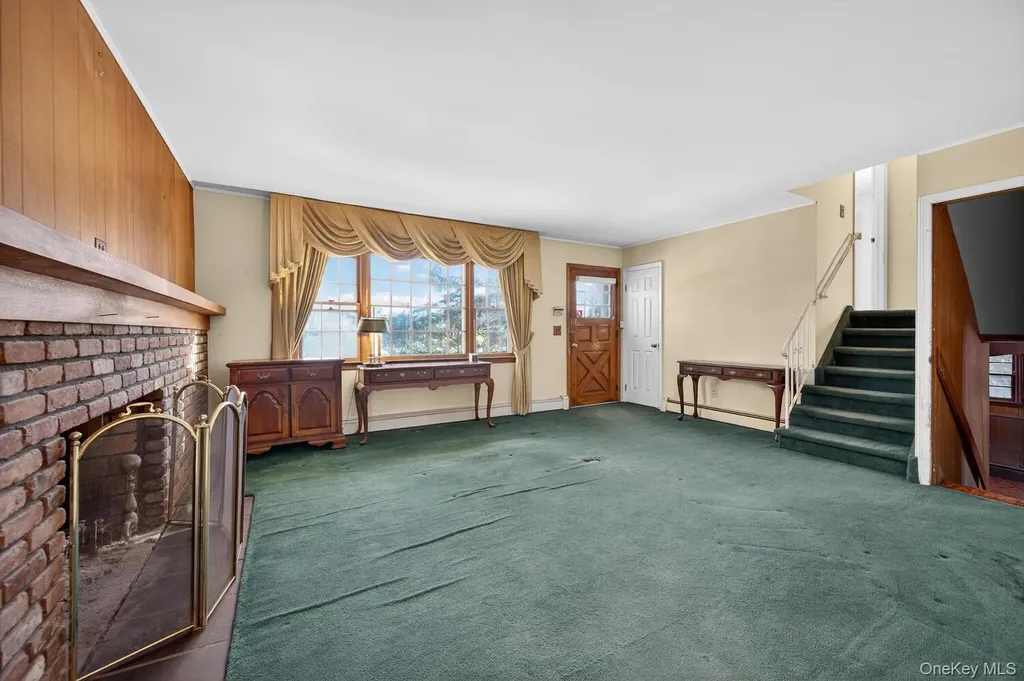 2 Kirkup Street Bay Shore NY 11706
