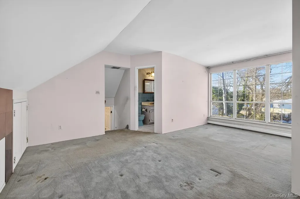 2 Kirkup Street Bay Shore NY 11706