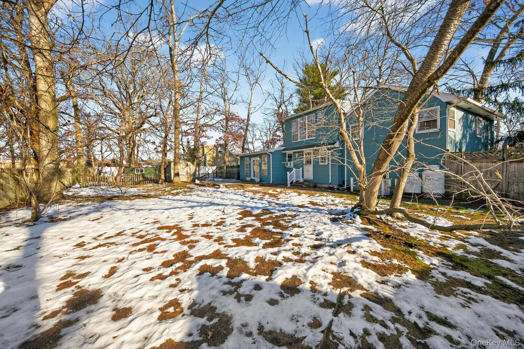 2 Kirkup Street Bay Shore NY 11706