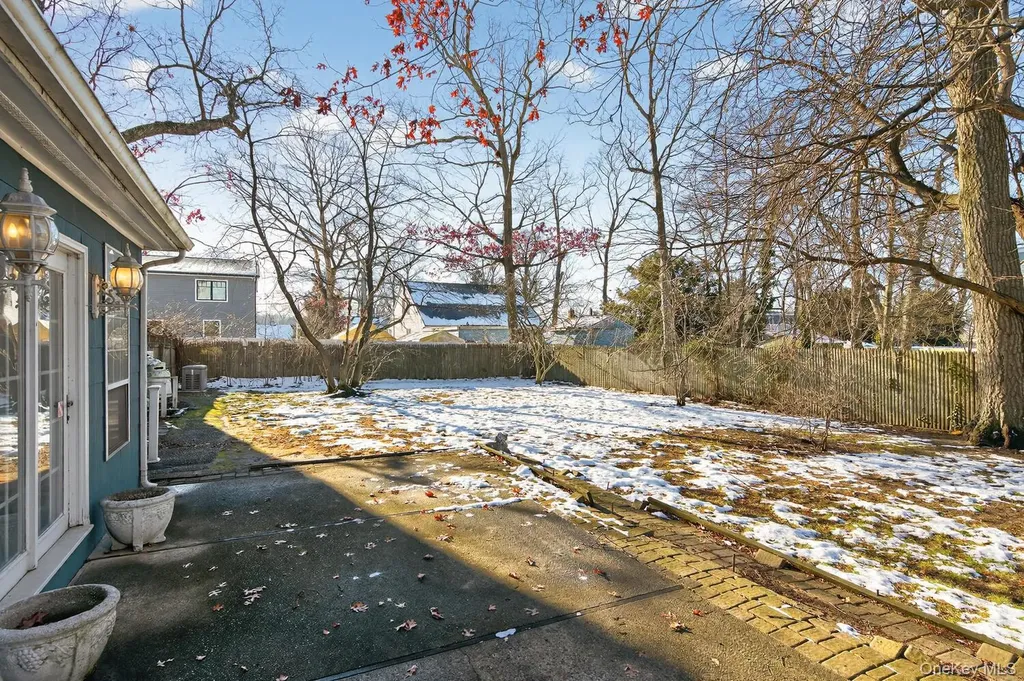 2 Kirkup Street Bay Shore NY 11706