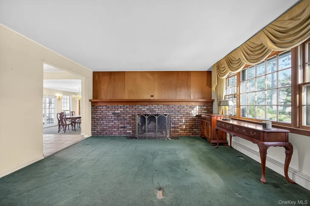 2 Kirkup Street Bay Shore NY 11706