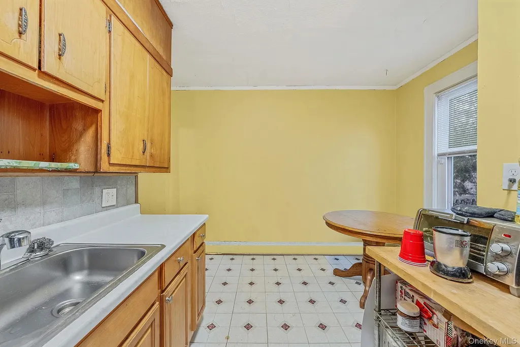 63 E Seaman Avenue Freeport NY 11520