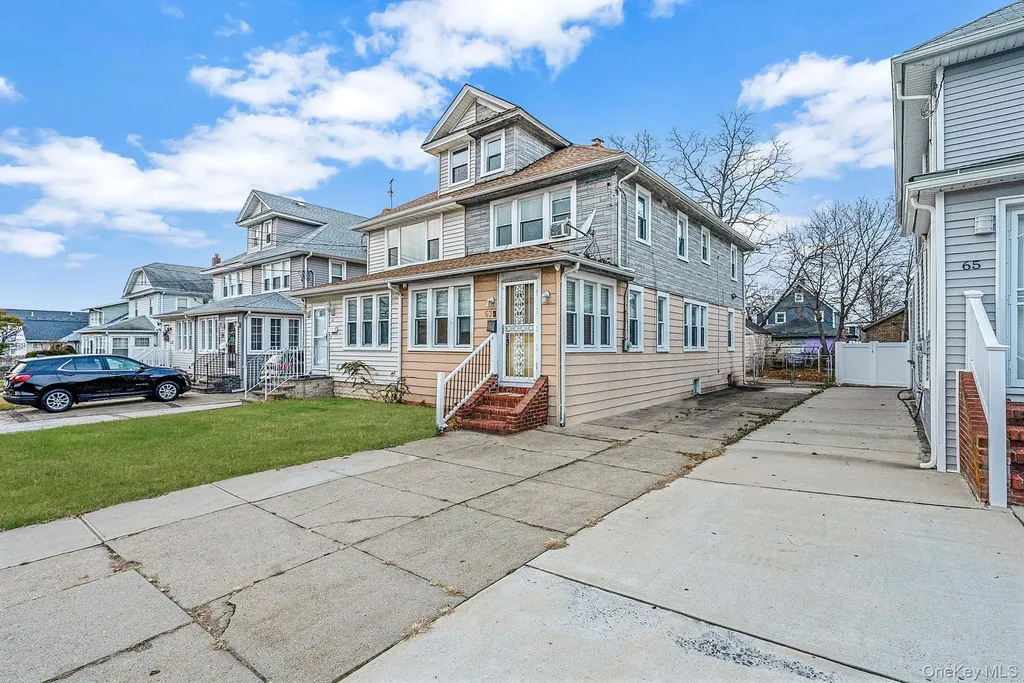 63 E Seaman Avenue Freeport NY 11520