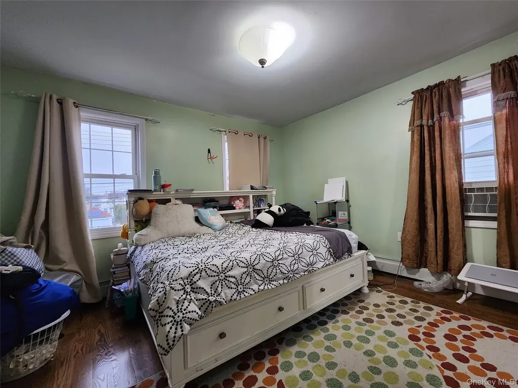 19614 104th Avenue Saint Albans NY 11412