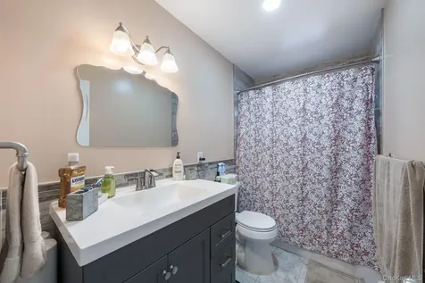 69 Harriet Avenue Hempstead NY 11550