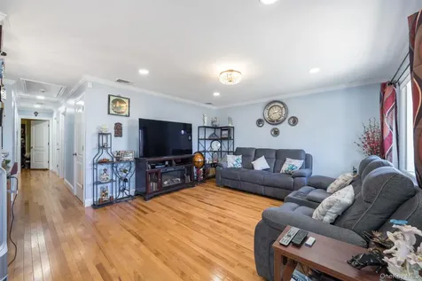 69 Harriet Avenue Hempstead NY 11550