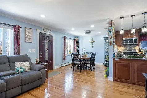 69 Harriet Avenue Hempstead NY 11550