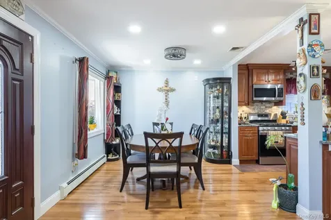 69 Harriet Avenue Hempstead NY 11550