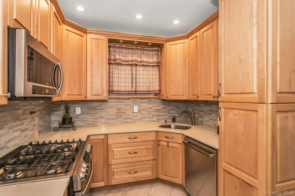317 95th Street Brooklyn NY 11209