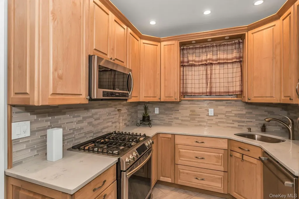 317 95th Street Brooklyn NY 11209