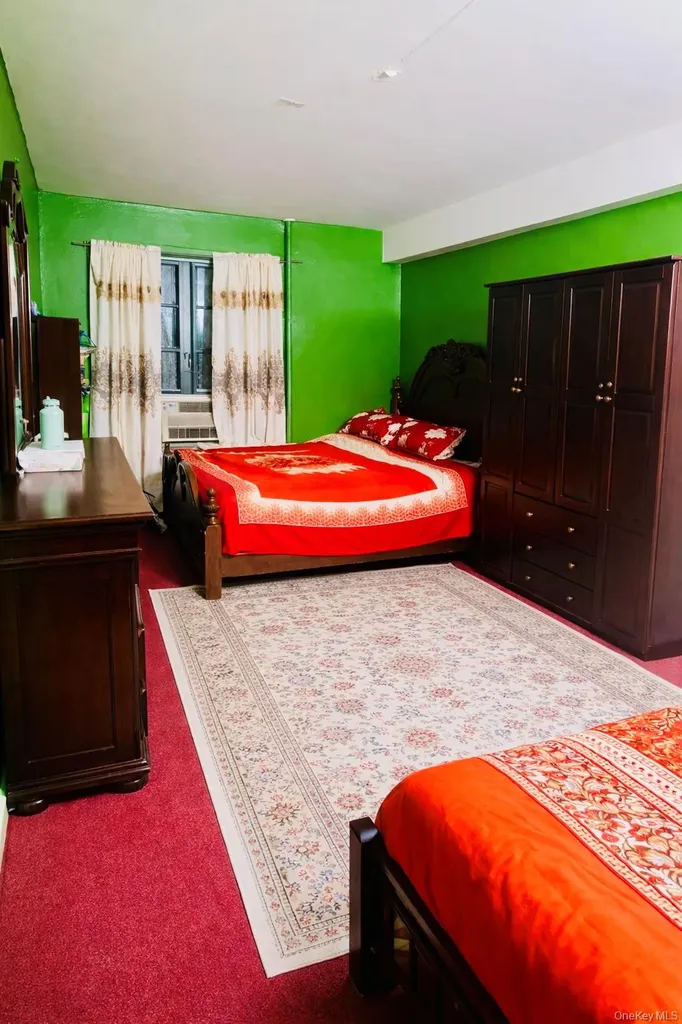 18 Metropolitan Oval Bronx NY 10462