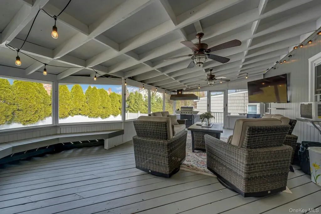 155 Hilburn Road Scarsdale NY 10583