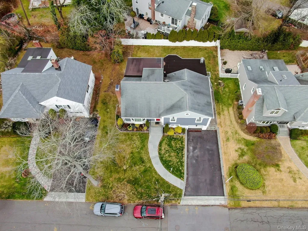 155 Hilburn Road Scarsdale NY 10583