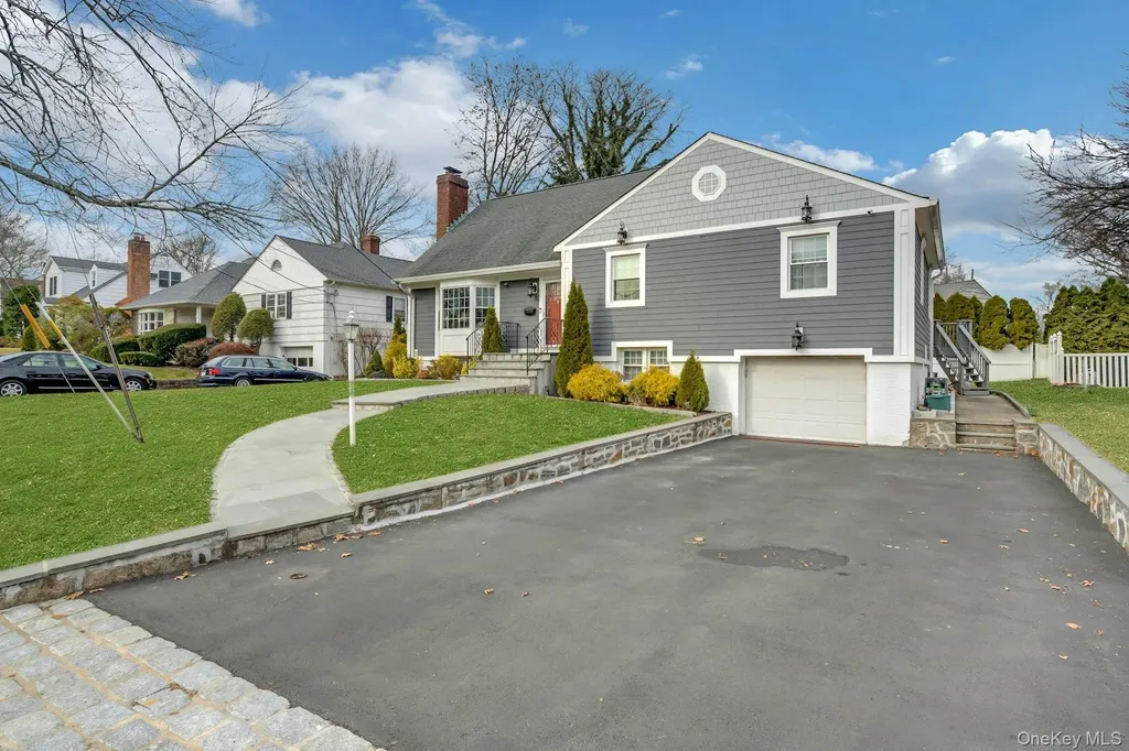 155 Hilburn Road Scarsdale NY 10583