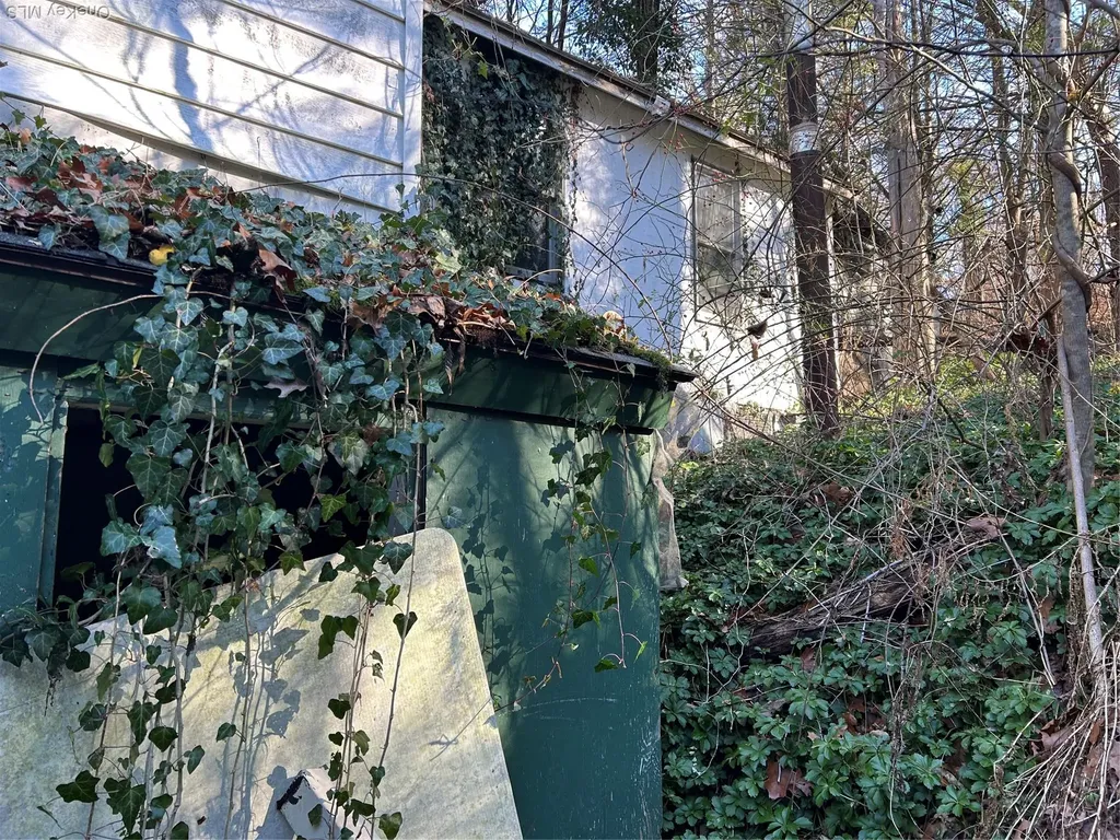 26 Mossybrook Road High Falls NY 12440