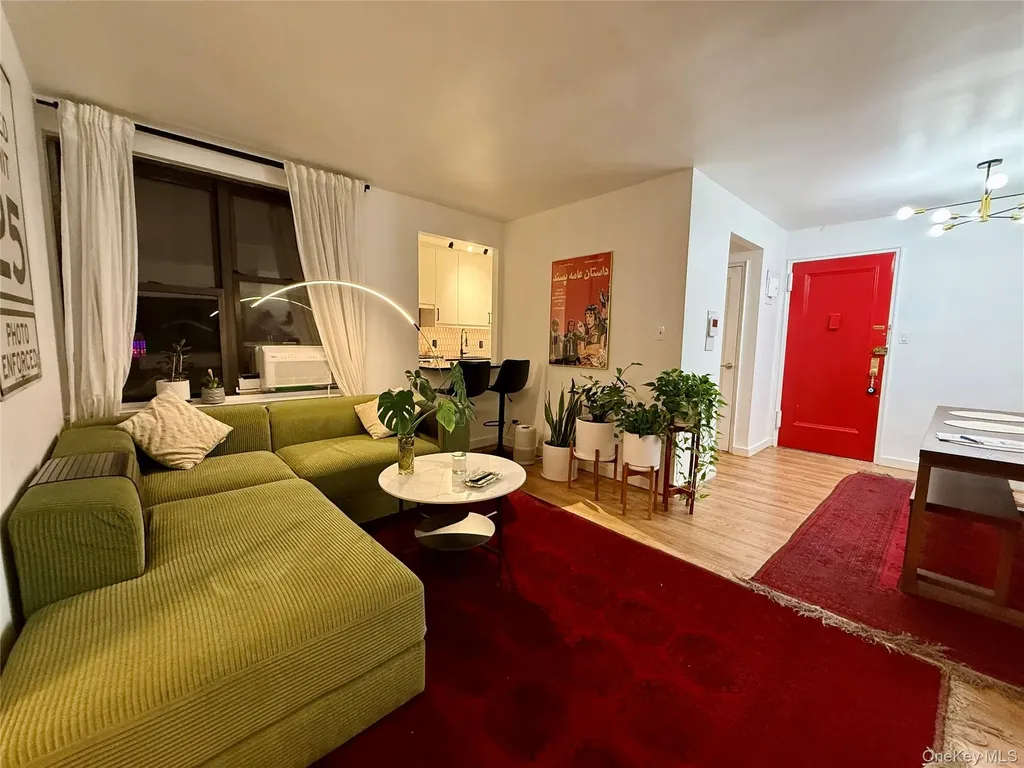 112-30 Northern Boulevard Corona NY 11368