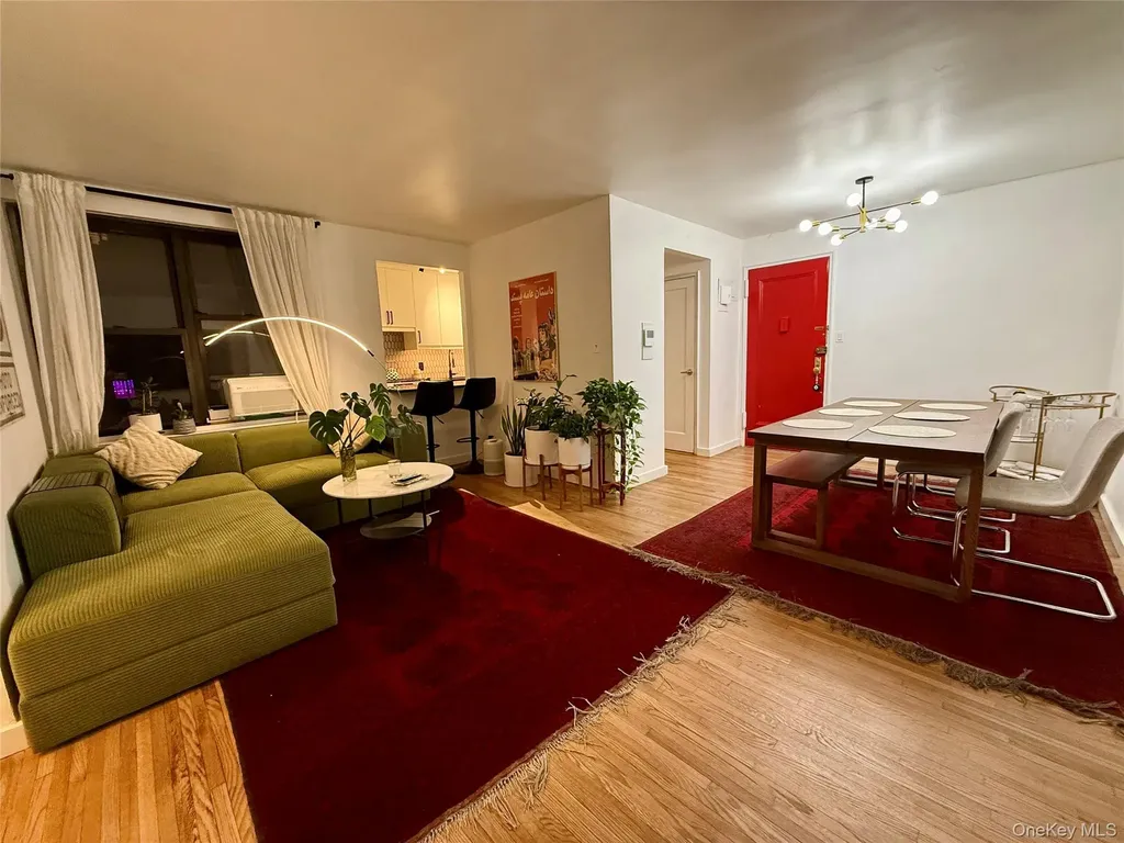 112-30 Northern Boulevard Corona NY 11368