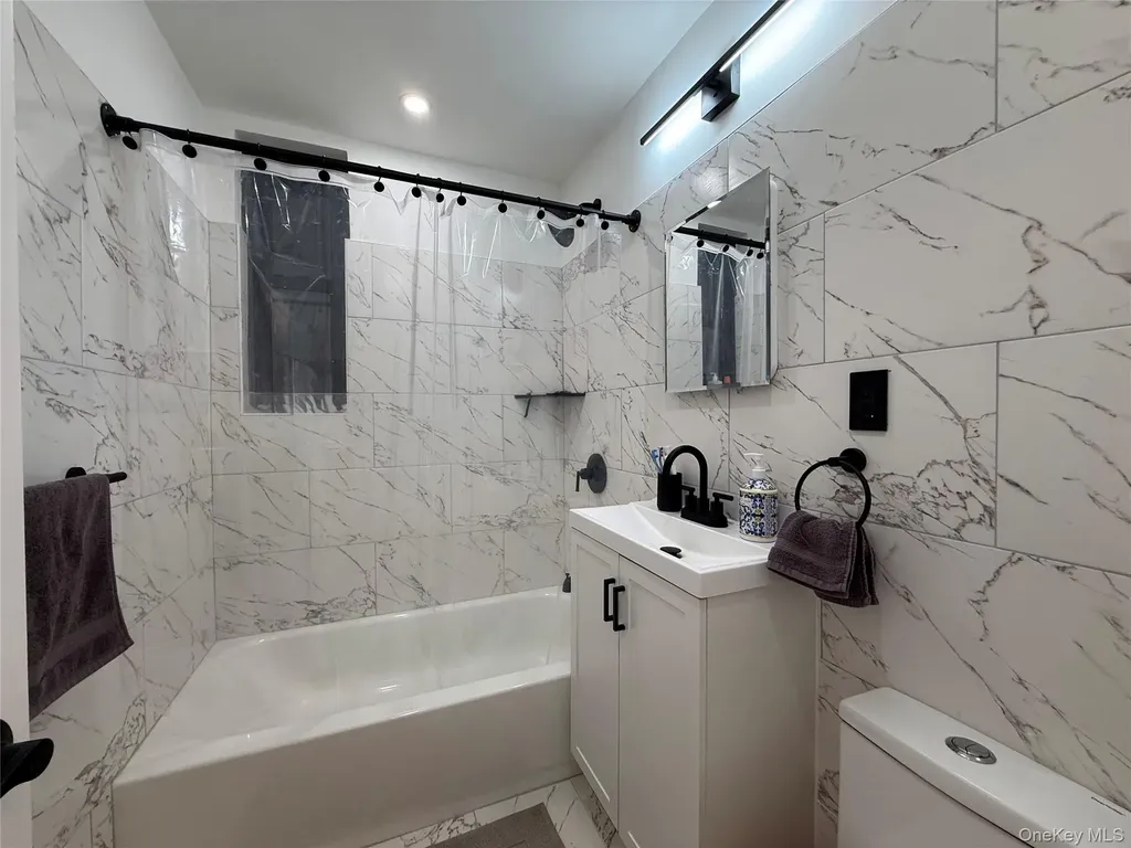 112-30 Northern Boulevard Corona NY 11368