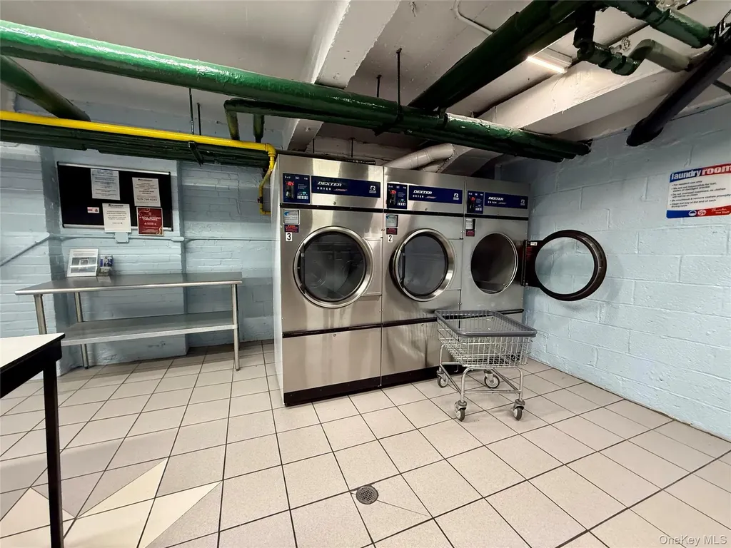 112-30 Northern Boulevard Corona NY 11368