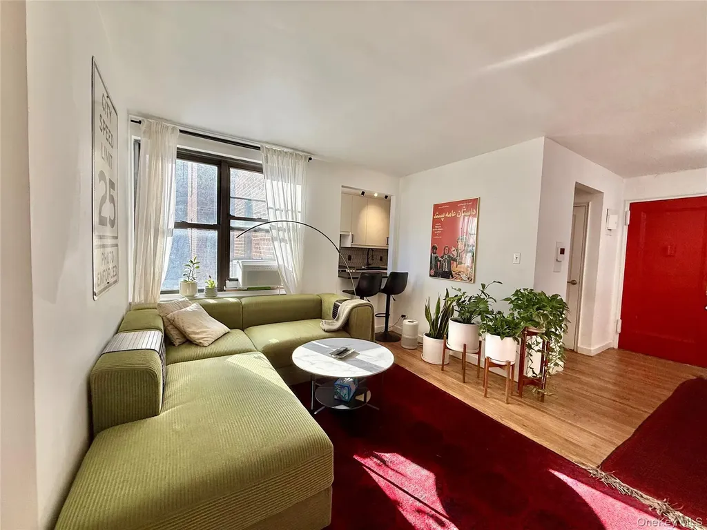 112-30 Northern Boulevard Corona NY 11368