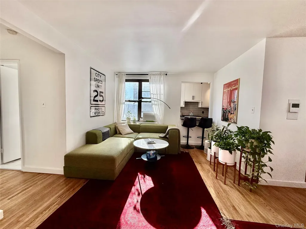 112-30 Northern Boulevard Corona NY 11368