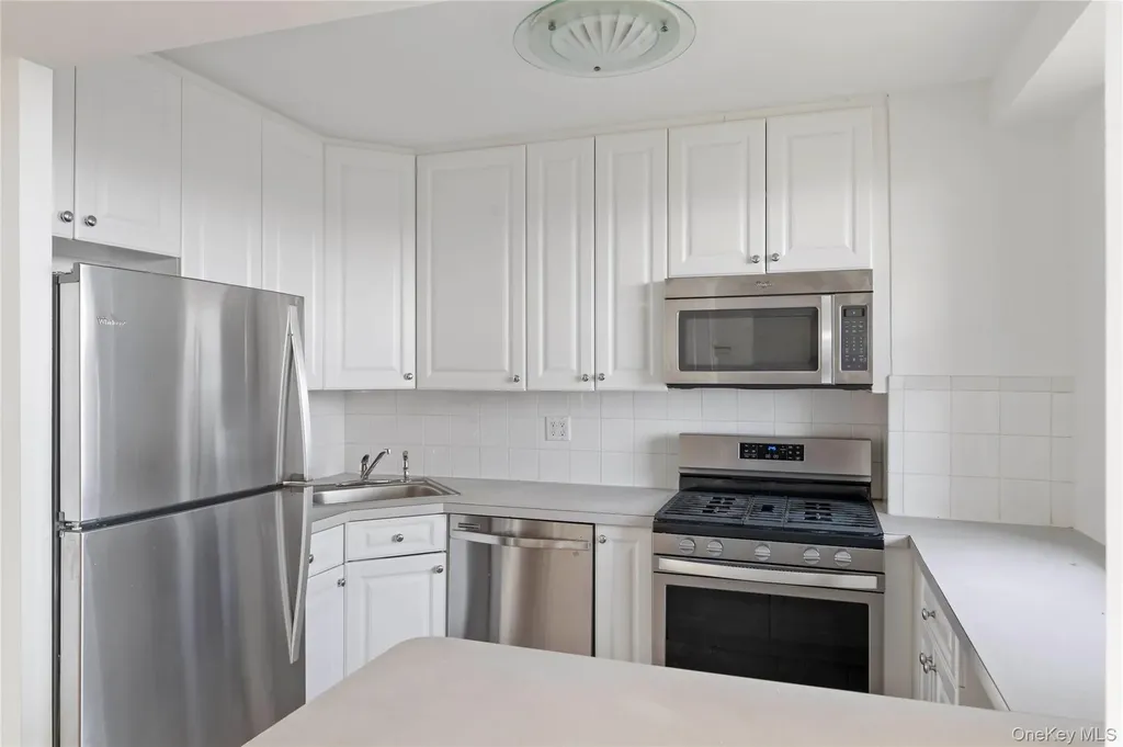 5900 Arlington Avenue Bronx NY 10471