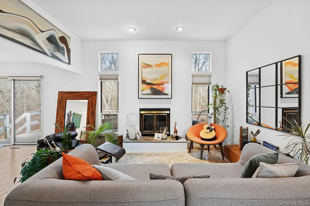 54 Fox Hunt Amagansett NY 11930