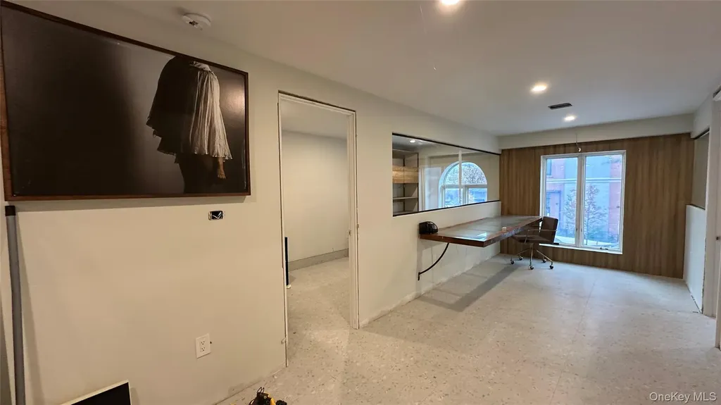 1521 E New York Avenue Brooklyn NY 11212