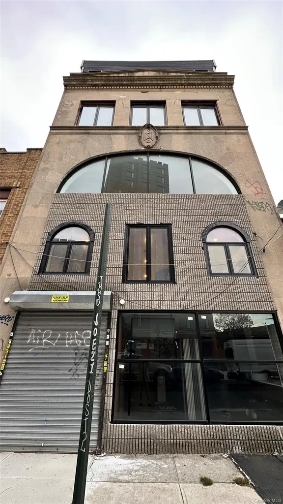 1521 E New York Avenue Brooklyn NY 11212