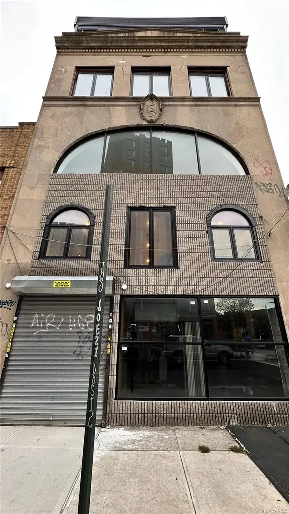 1521 E New York Avenue Brooklyn NY 11212