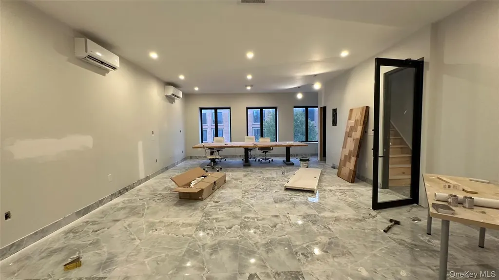 1521 E New York Avenue Brooklyn NY 11212