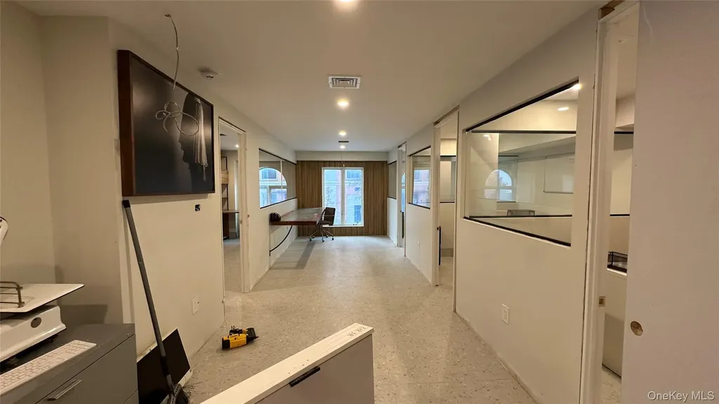 1521 E New York Avenue Brooklyn NY 11212