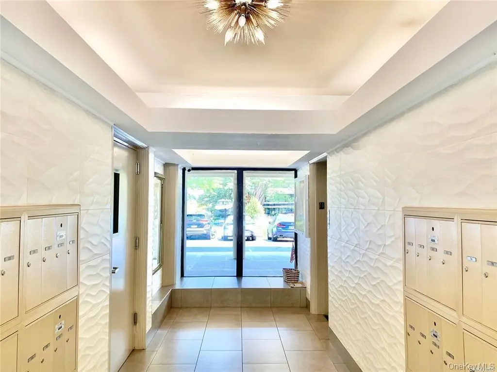 162-40 9 Avenue Beechhurst NY 11357