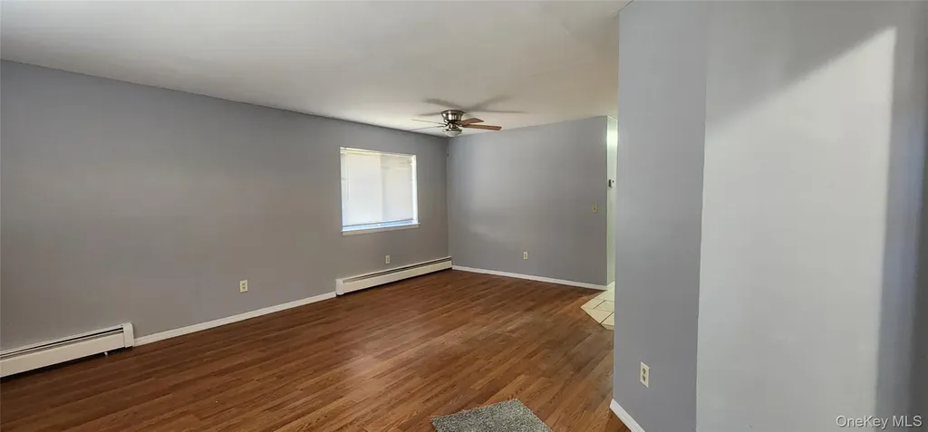 12 Hart Place Mastic NY 11950